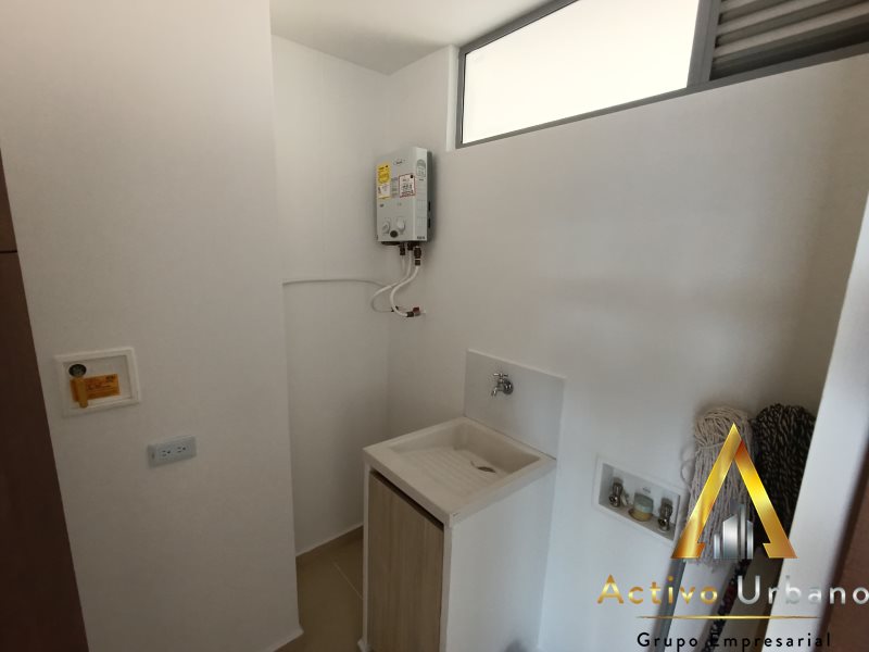 foto_104227_901271444_0176723844_ss