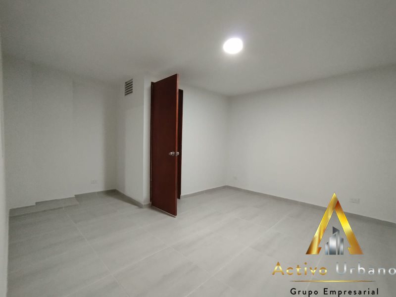 foto_104581_901271444_7923822753_ss