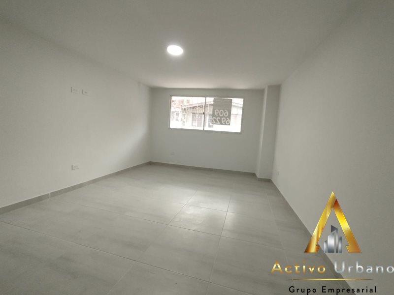 foto_104581_901271444_7960583216_ss