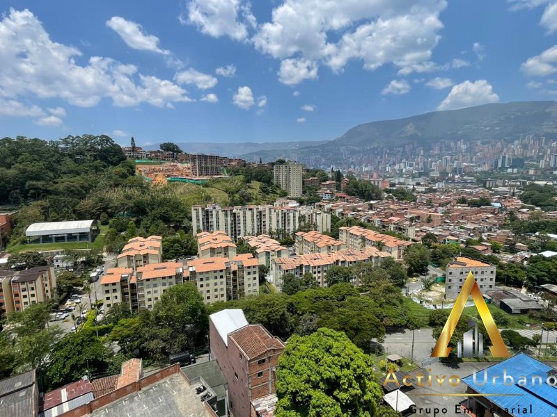 foto_104581_901271444_8028996533_ss