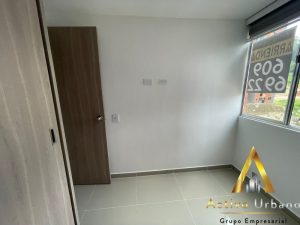 foto_104581_901271444_8129195578_ss