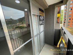 foto_104581_901271444_8135579970_ss