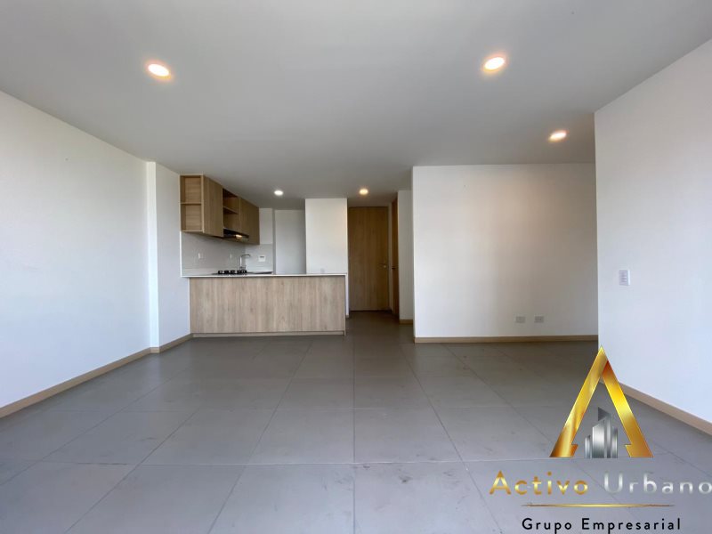 foto_104581_901271444_9255419836_ss