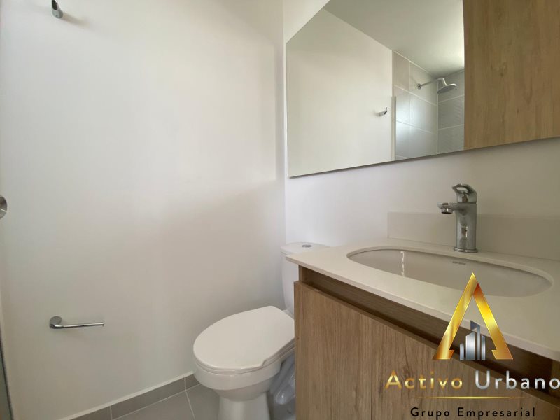 foto_104581_901271444_9379016372_ss