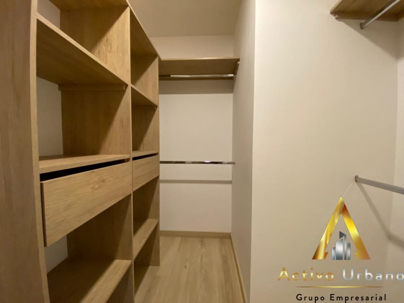 foto_104581_901271444_9403174214_ss