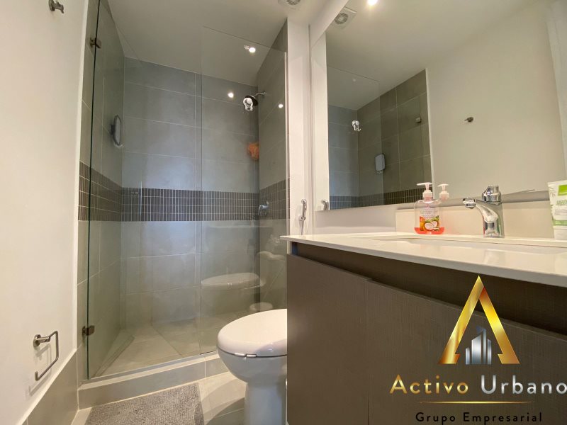 foto_104586_901271444_0748093151_ss