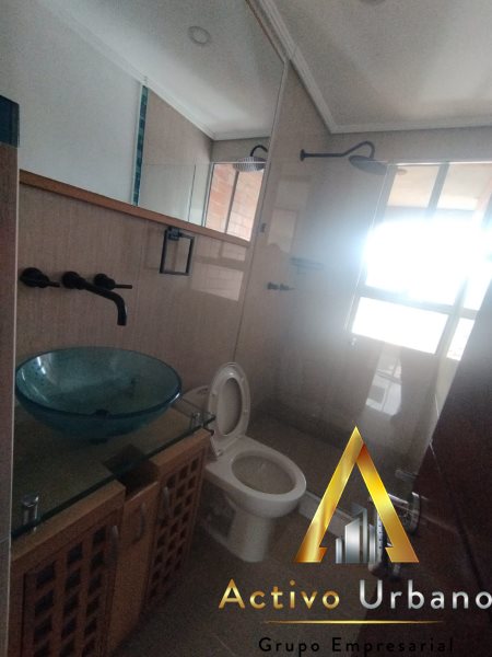 foto_104586_901271444_6647245625_ss