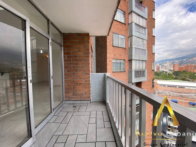 foto_104586_901271444_6825140361_ss