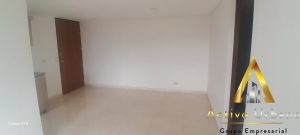 foto_104586_901271444_7373281176_ss