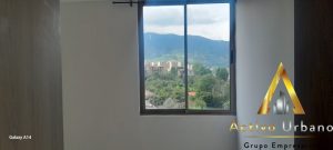 foto_104586_901271444_7393110062_ss