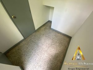 foto_104586_901271444_7532731570_ss