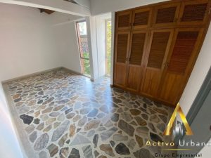 foto_104586_901271444_7553656204_ss