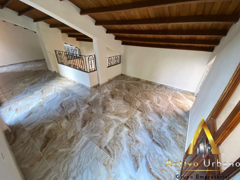 foto_104586_901271444_7596583212_ss