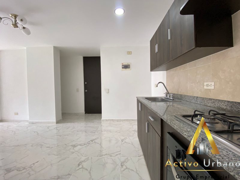 foto_104586_901271444_7748797194_ss