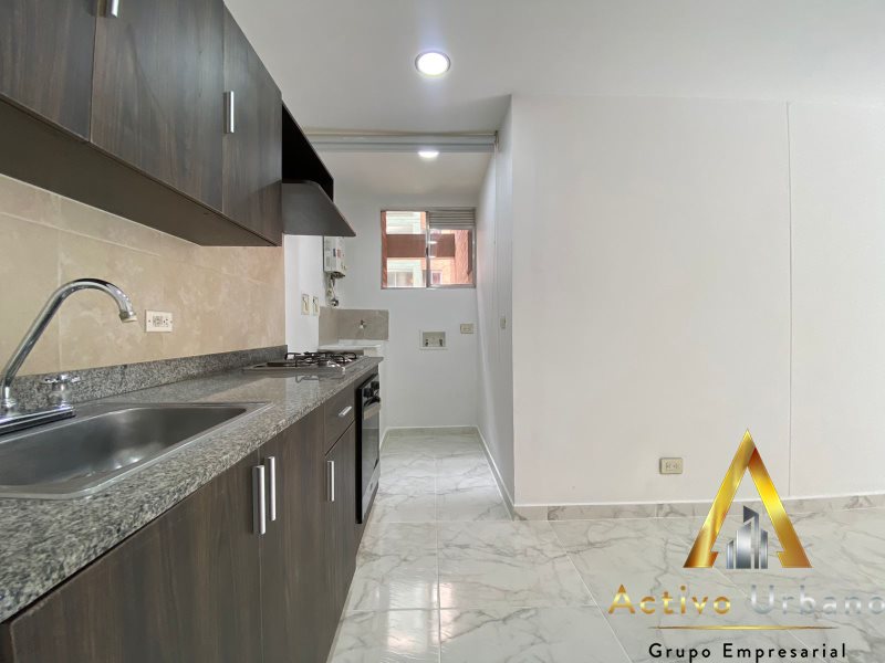 foto_104586_901271444_7750748708_ss