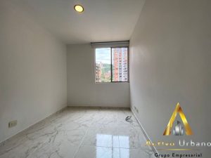 foto_104586_901271444_7765415259_ss