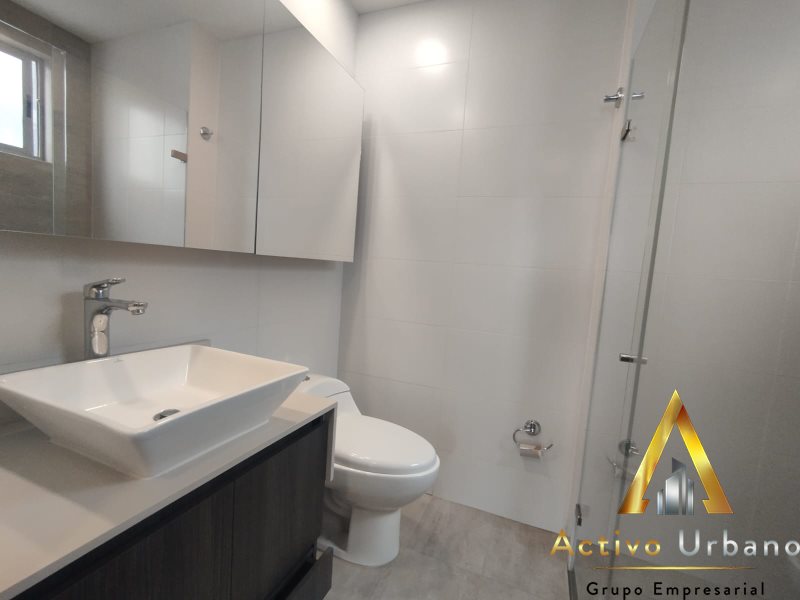 foto_104586_901271444_8242333741_ss