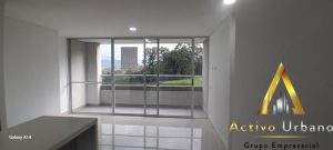 foto_104586_901271444_8285741855_ss