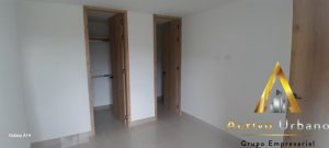 foto_104586_901271444_8351643136_ss