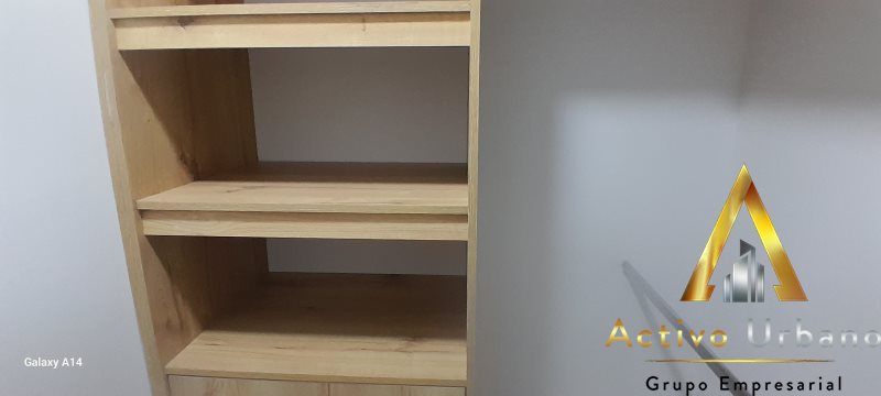 foto_104586_901271444_8366151306_ss