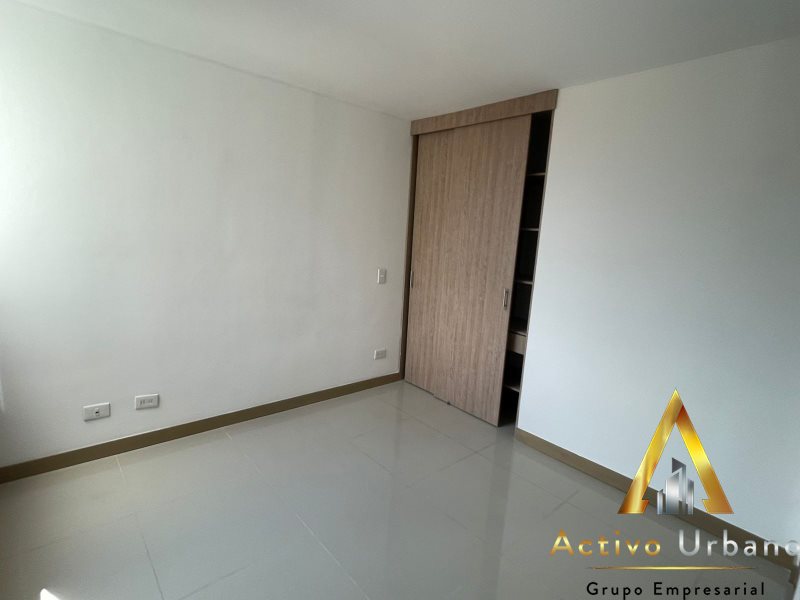 foto_104586_901271444_8410957258_ss