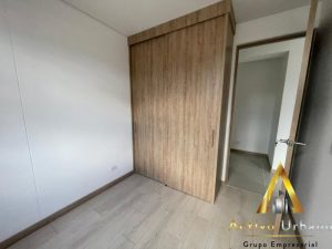 foto_104586_901271444_8628053430_ss