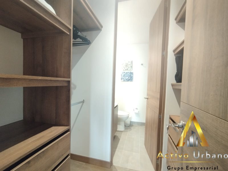 foto_104586_901271444_8986257397_ss