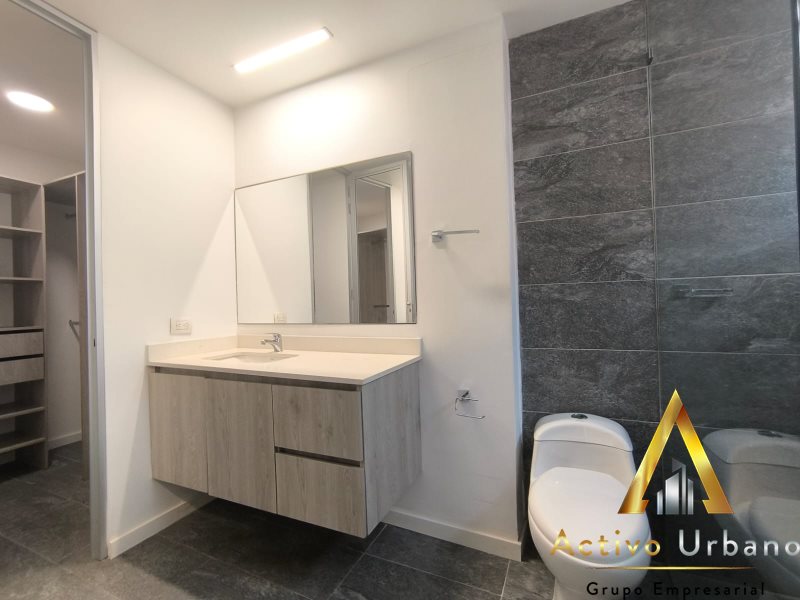 foto_104782_901271444_0105571253_ss