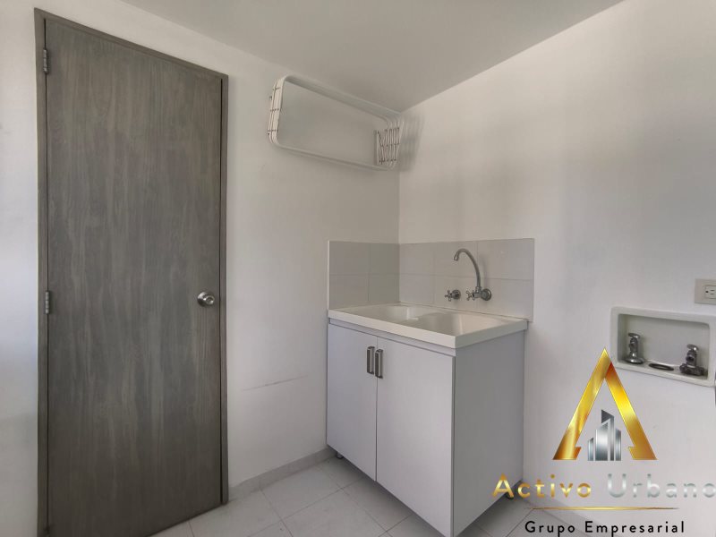 foto_104782_901271444_0128158205_ss