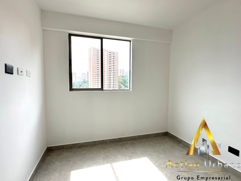 foto_104782_901271444_0625740204_ss