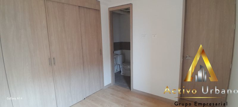 foto_104782_901271444_0792035479_ss