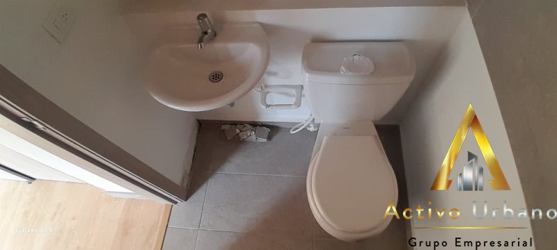 foto_104782_901271444_0792049008_ss