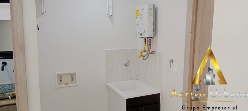 foto_104782_901271444_1879329691_ss