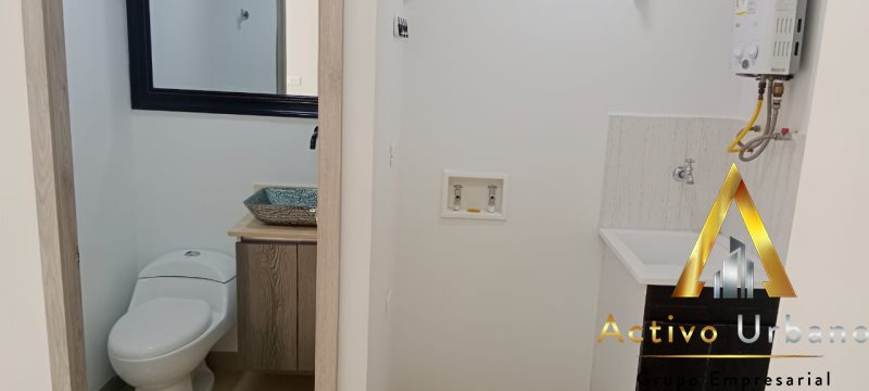 foto_104782_901271444_1879359212_ss