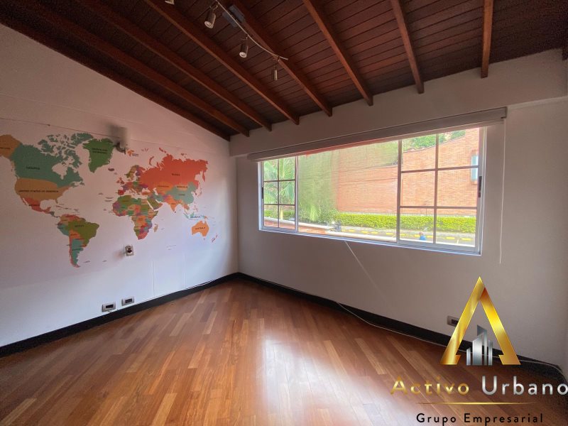 foto_104782_901271444_3146800192_ss