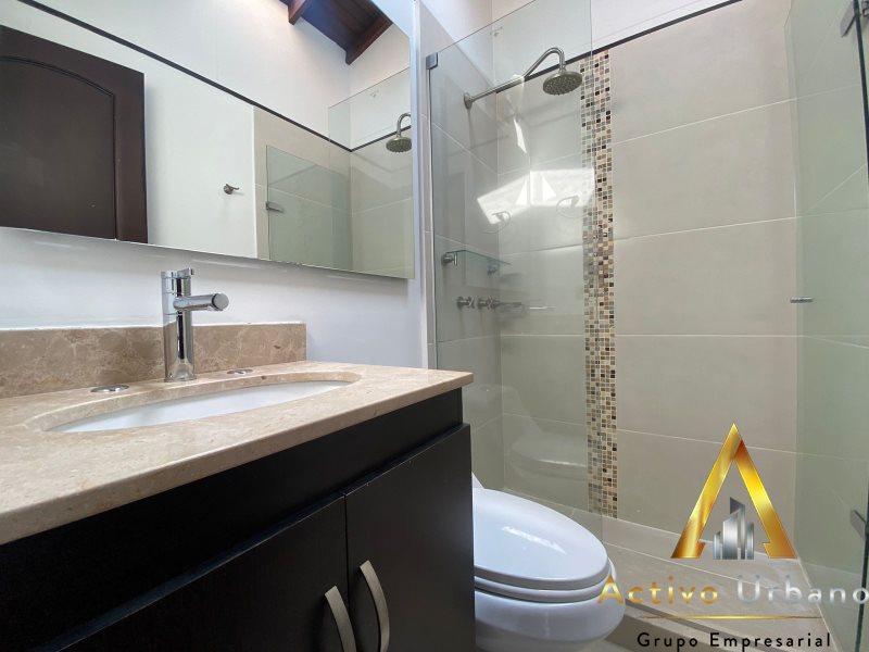 foto_104782_901271444_3211374895_ss