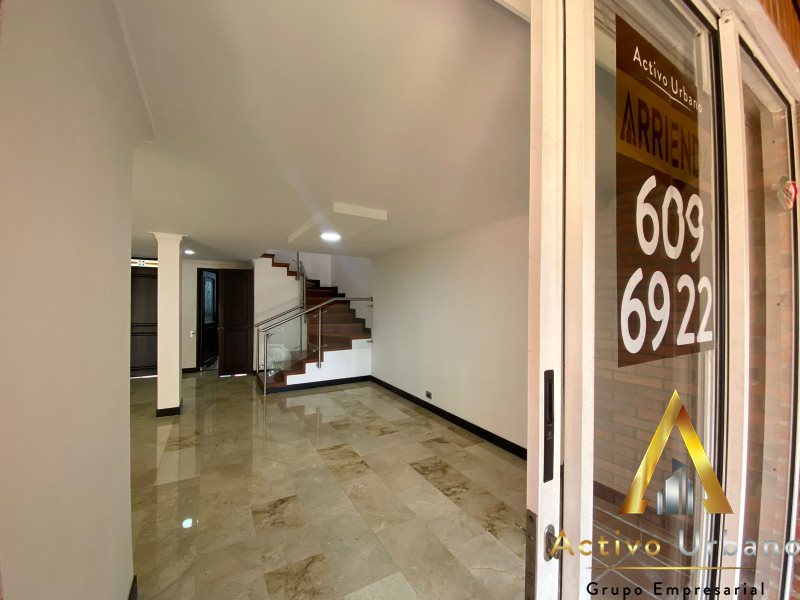 foto_104782_901271444_3246433822_ss