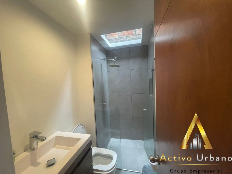 foto_104782_901271444_4342220710_ss