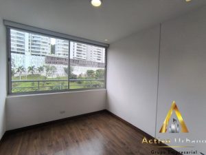 foto_104782_901271444_4542454687_ss