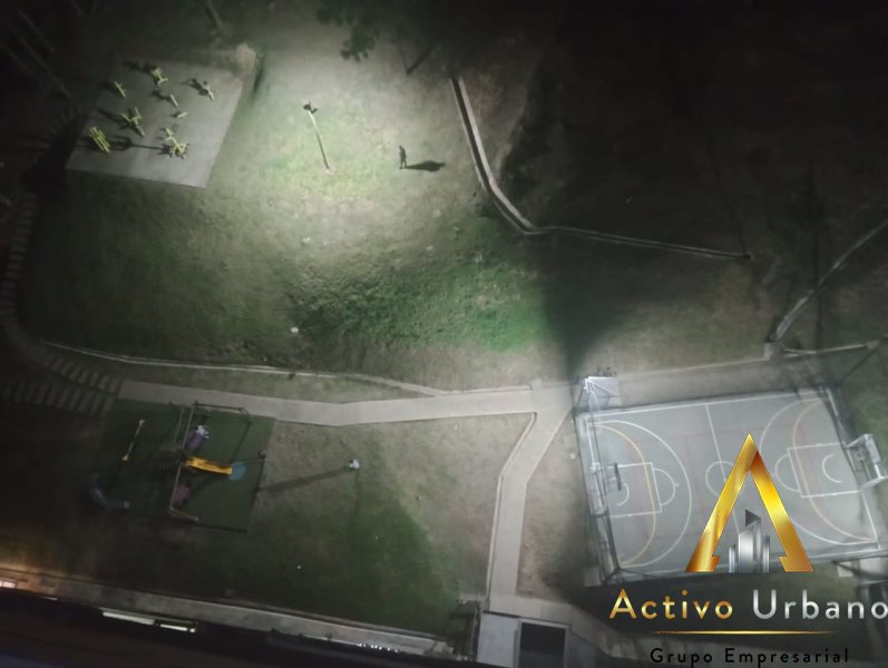 foto_104782_901271444_5047193320_ss