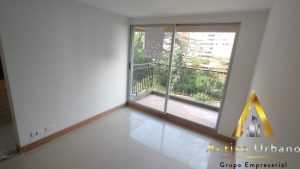 foto_104782_901271444_5870713040_ss