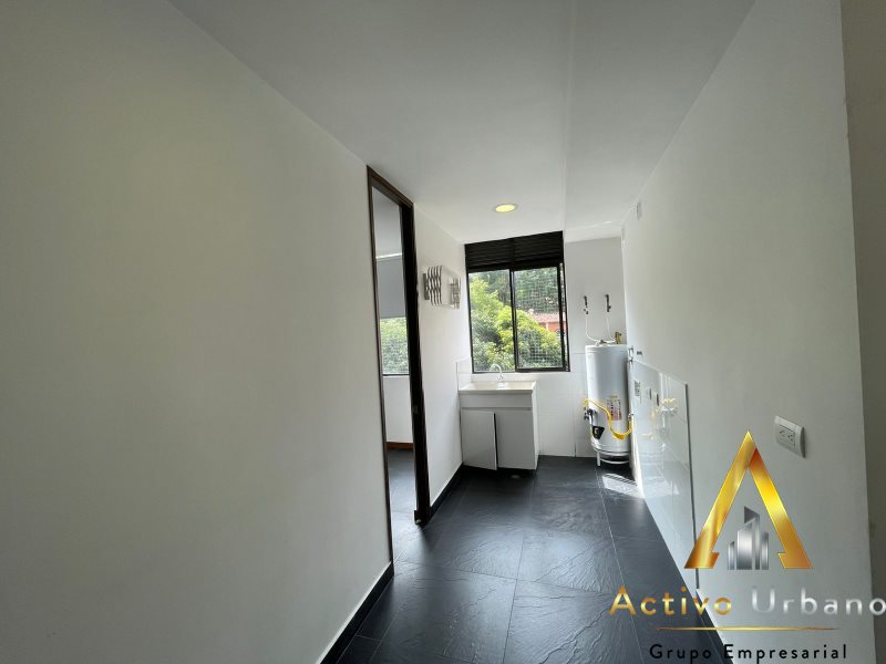 foto_104782_901271444_6115490770_ss