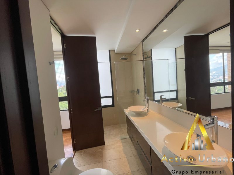 foto_104782_901271444_6176981080_ss