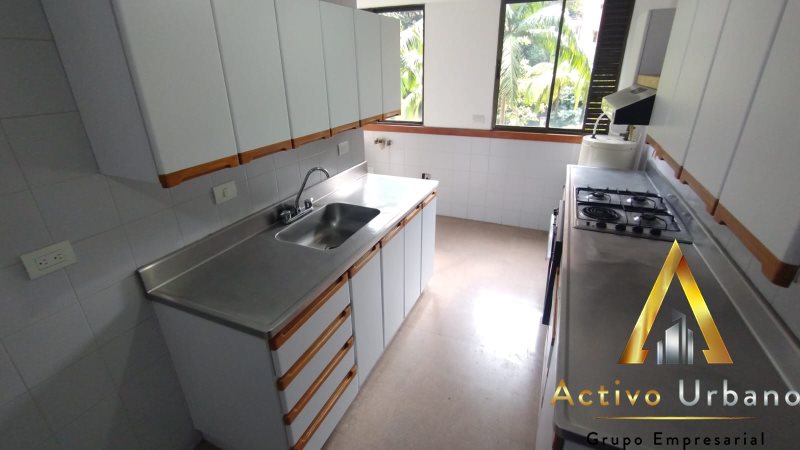 foto_104782_901271444_6650343985_ss