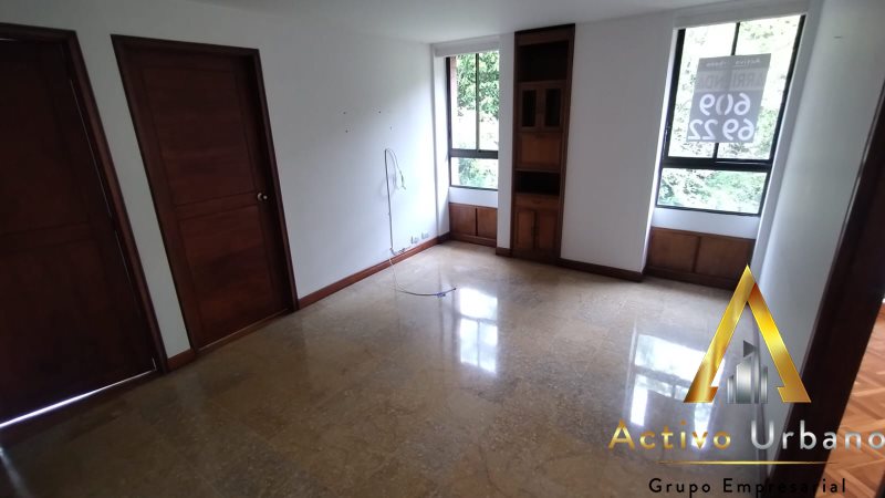 foto_104782_901271444_6700701587_ss