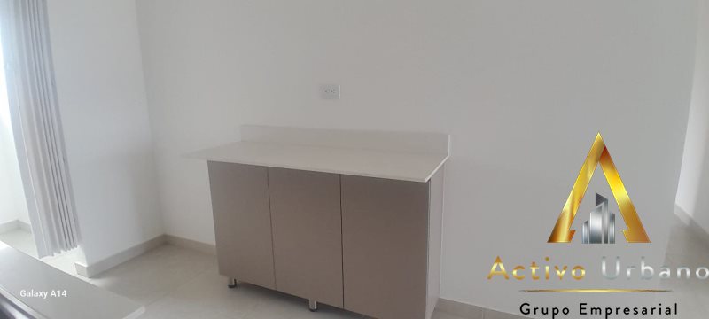 foto_104782_901271444_6843357207_ss