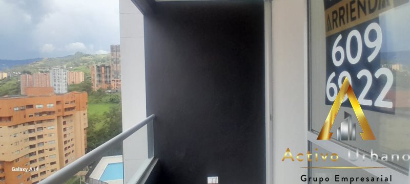 foto_104782_901271444_6857259035_ss