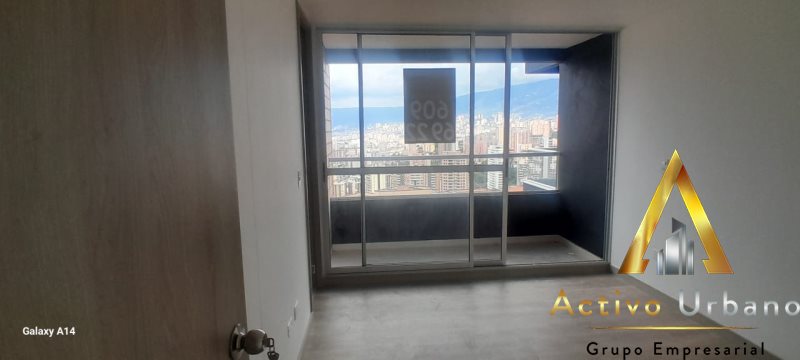 foto_104782_901271444_6871625362_ss