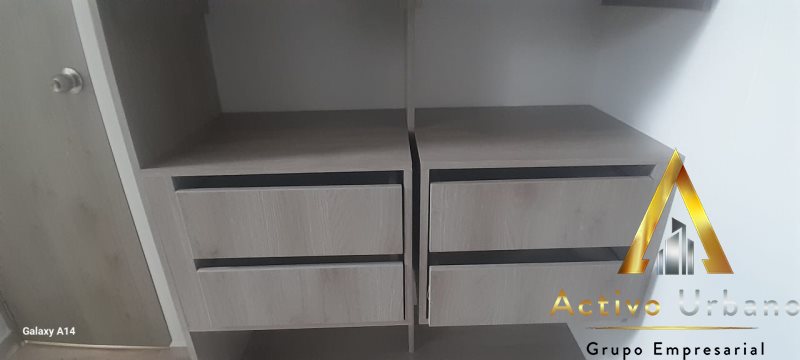 foto_104782_901271444_6884309998_ss