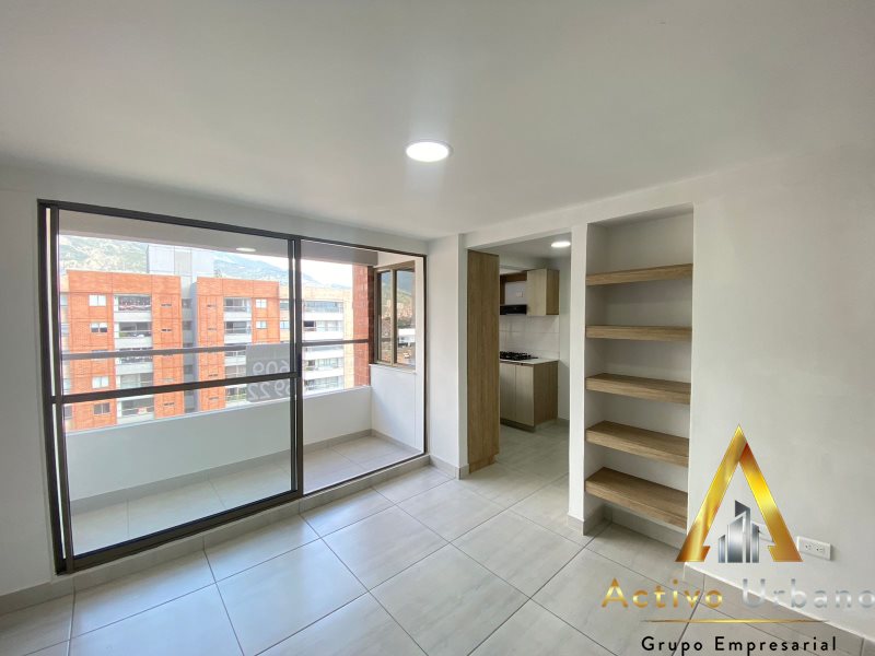 foto_104782_901271444_7006029703_ss